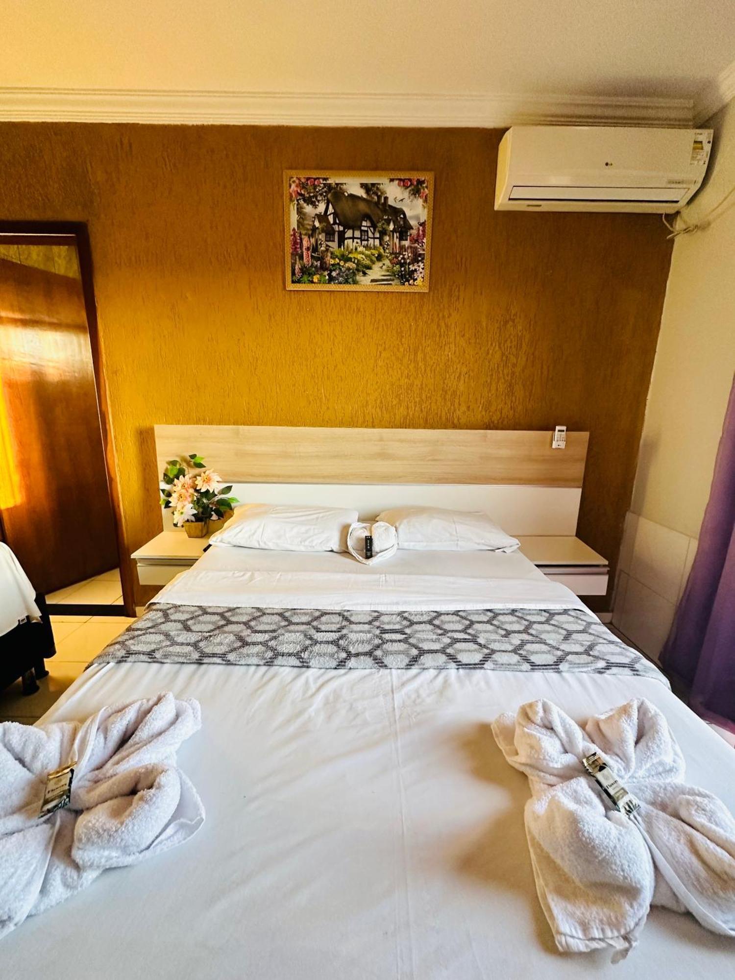 Hotel Brasilia Park Novo Gama Exterior foto